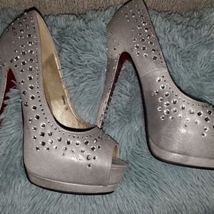 Gray heels❣ with rhinestones and red sole